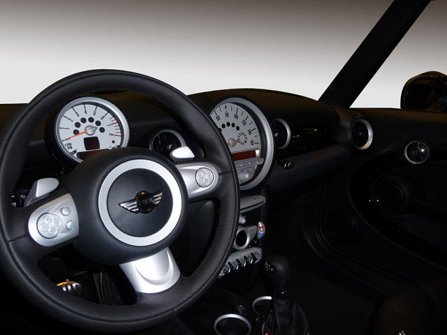 Used 2009 MINI Cooper S FWD image 4