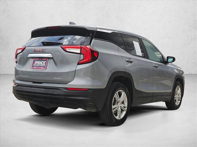 Used 2024 GMC Terrain SLE image 9