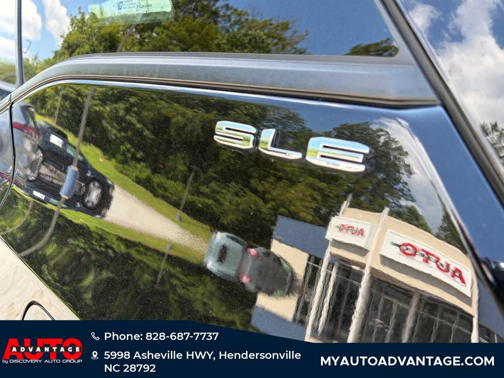 Used 2024 GMC Terrain SLE AWD/4WD image 29