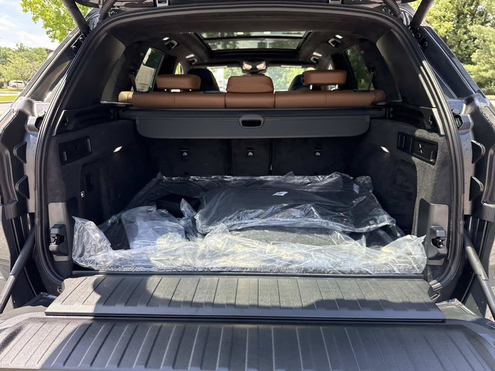 New 2026 BMW X5 M Competition w/ Executive Package AWD/4WD image 29