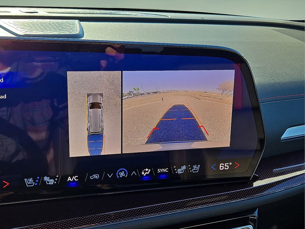 Used 2024 Chevrolet Traverse RS w/ LPO, Floor Liner Package image 29