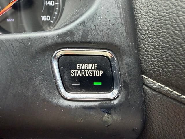 Used 2023 GMC Acadia SLE w/ Driver Convenience Package FWD image 24
