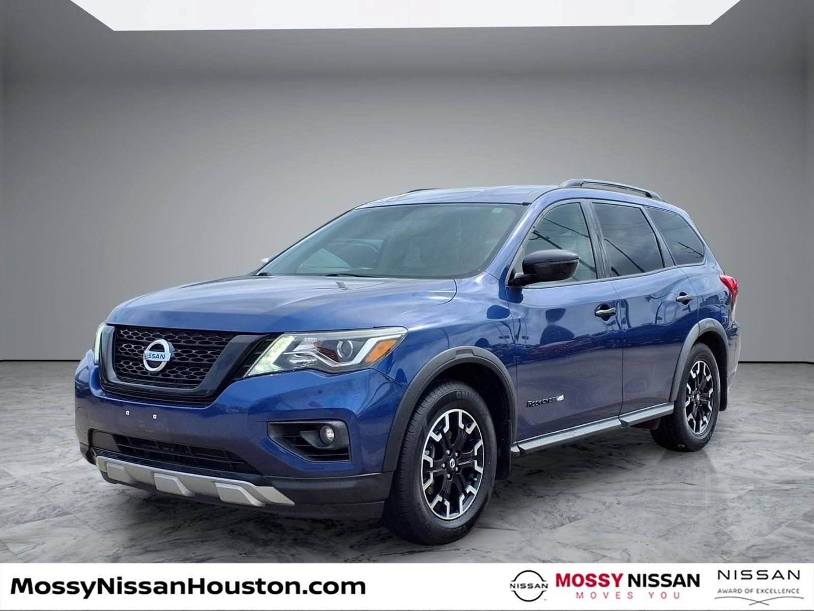 Used 2019 Nissan Pathfinder SV w/ Rock Creek Edition FWD image 4