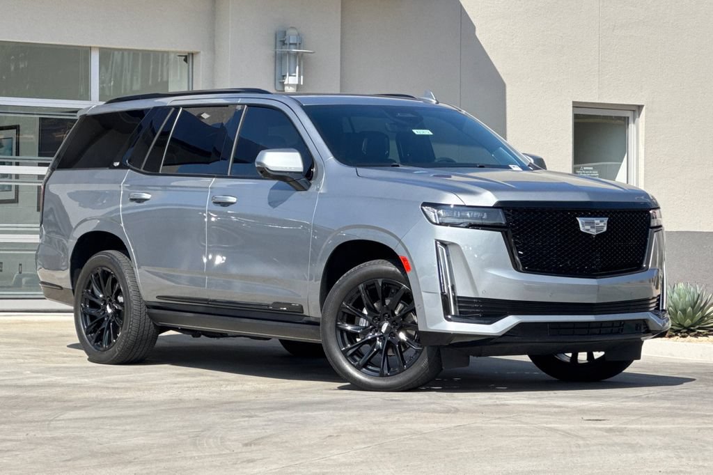 Used 2023 Cadillac Escalade Sport Platinum w/ LPO, ONYX Package AWD/4WD image 2