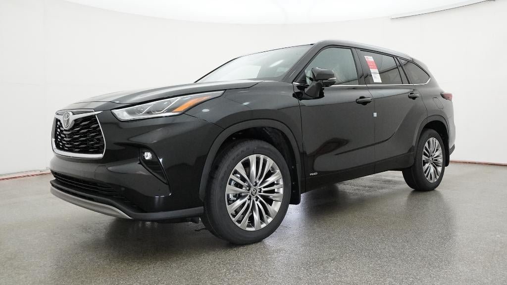 New 2026 Toyota Highlander Platinum AWD/4WD image 17