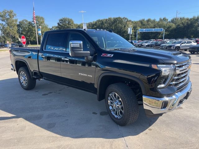 New 2026 Chevrolet Silverado 2500 LTZ w/ LTZ Plus Package AWD/4WD image 16
