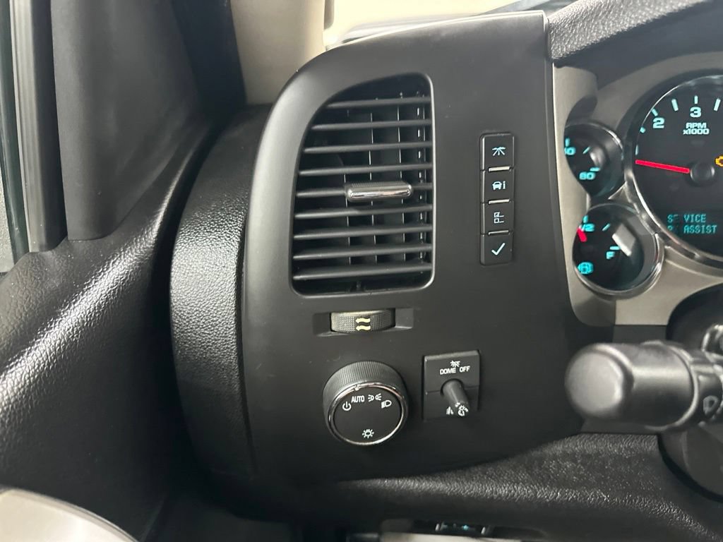 Used 2013 Chevrolet Silverado 2500 LT w/ Interior Plus Package AWD/4WD image 50
