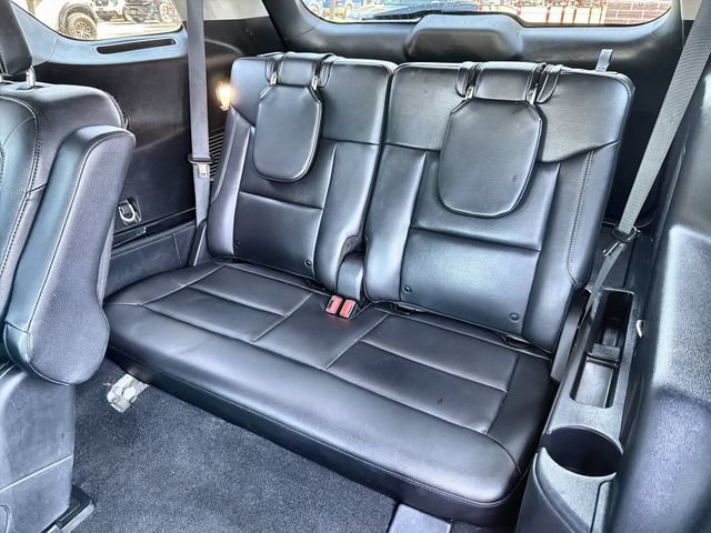 Certified 2023 Ford Explorer Limited RWD image 23