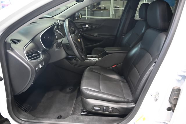 Used 2024 Chevrolet Malibu LT FWD image 9