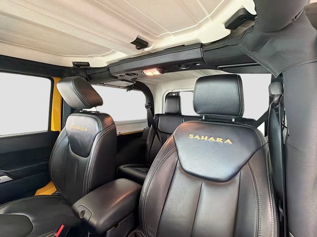 Used 2015 Jeep Wrangler Sahara w/ Dual Top Group AWD/4WD image 18