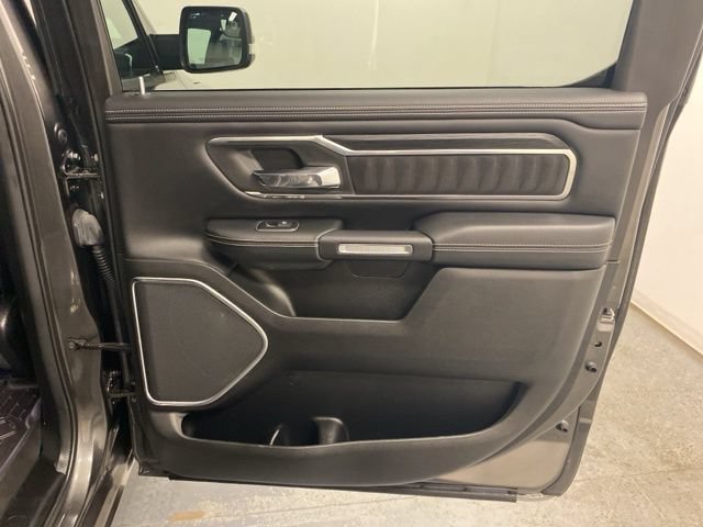 Used 2023 RAM 1500 Laramie AWD/4WD image 28