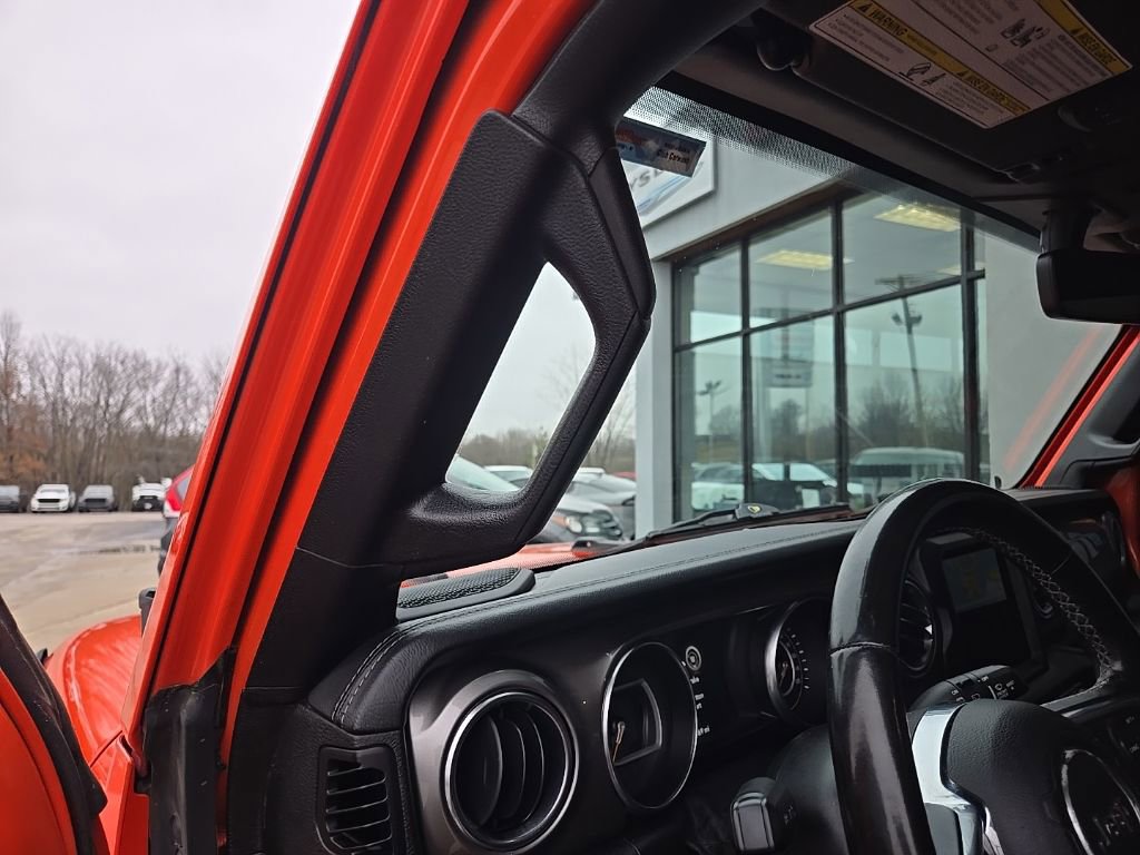 Used 2020 Jeep Wrangler Unlimited Sahara w/ Uconnect 4C Nav & Sound Group image 42