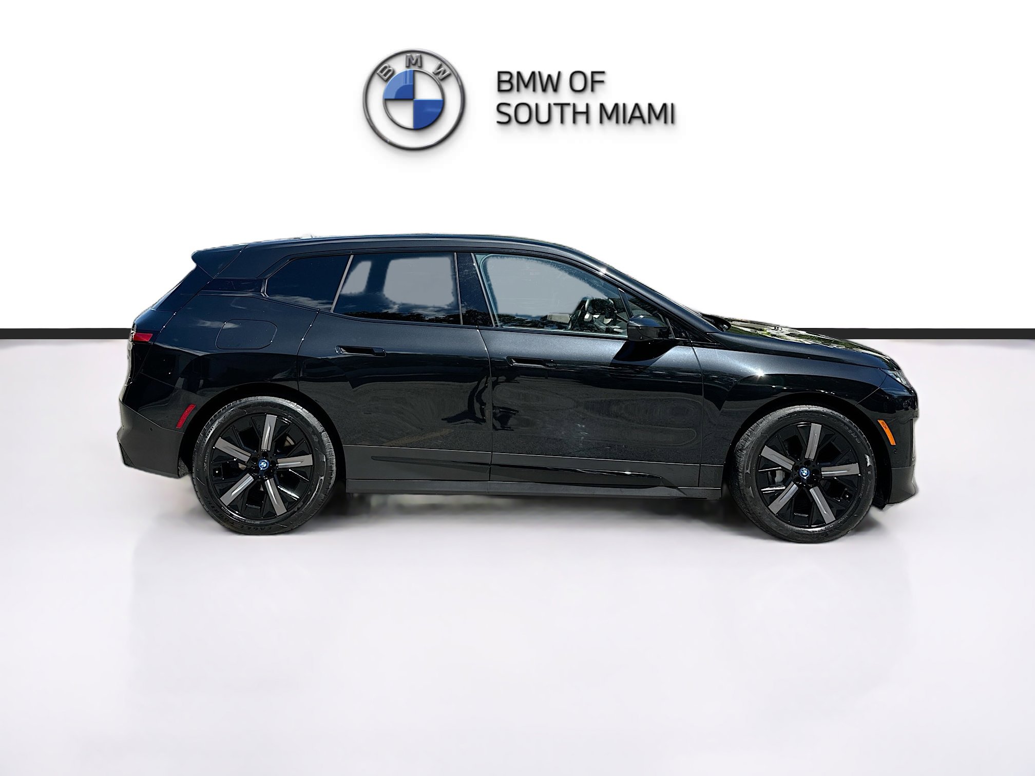 Certified 2023 BMW iX xDrive50 w/ Ultimate Package 2 image 8