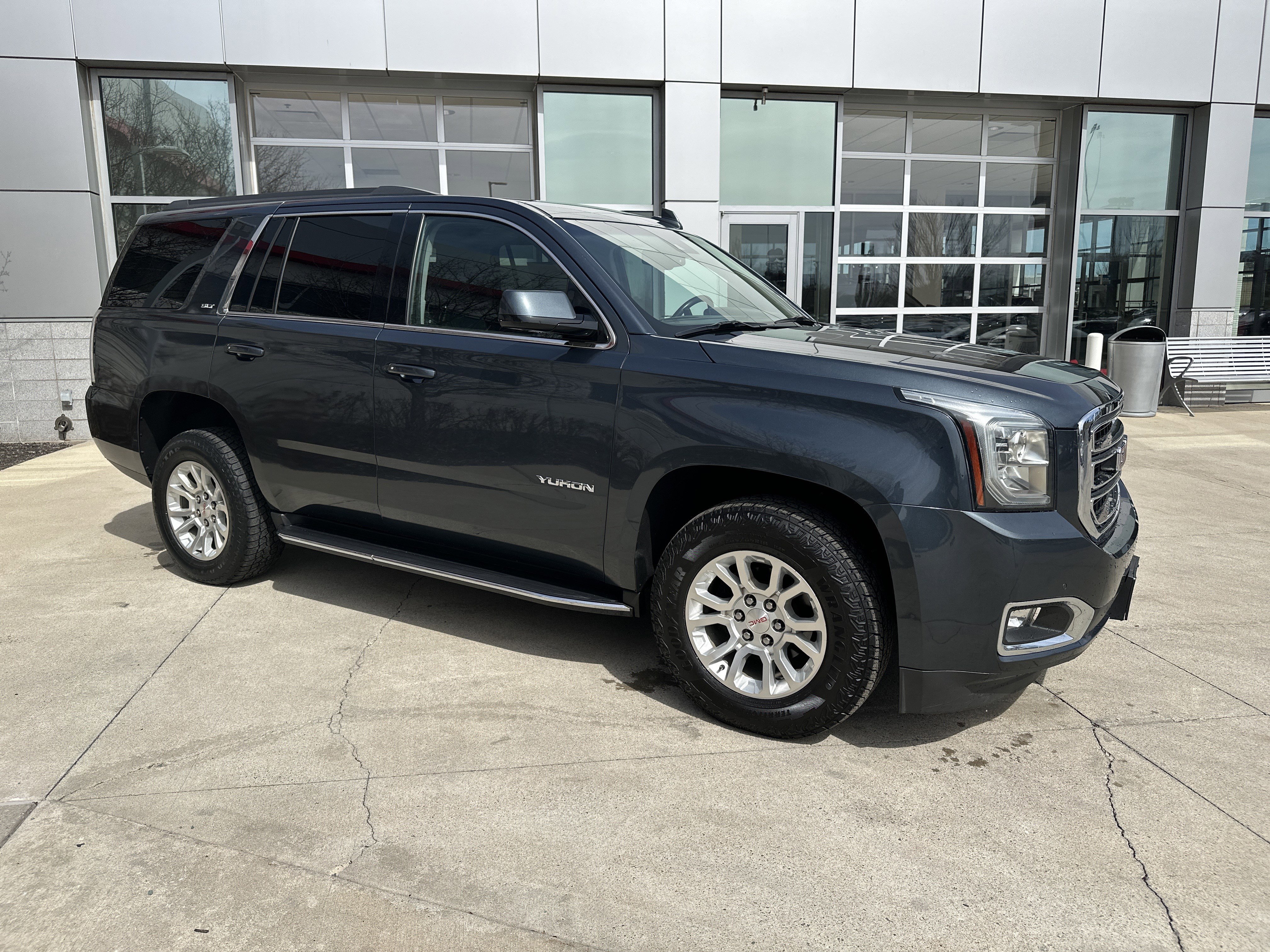 Used 2020 GMC Yukon SLT w/ Open Road Package image 2