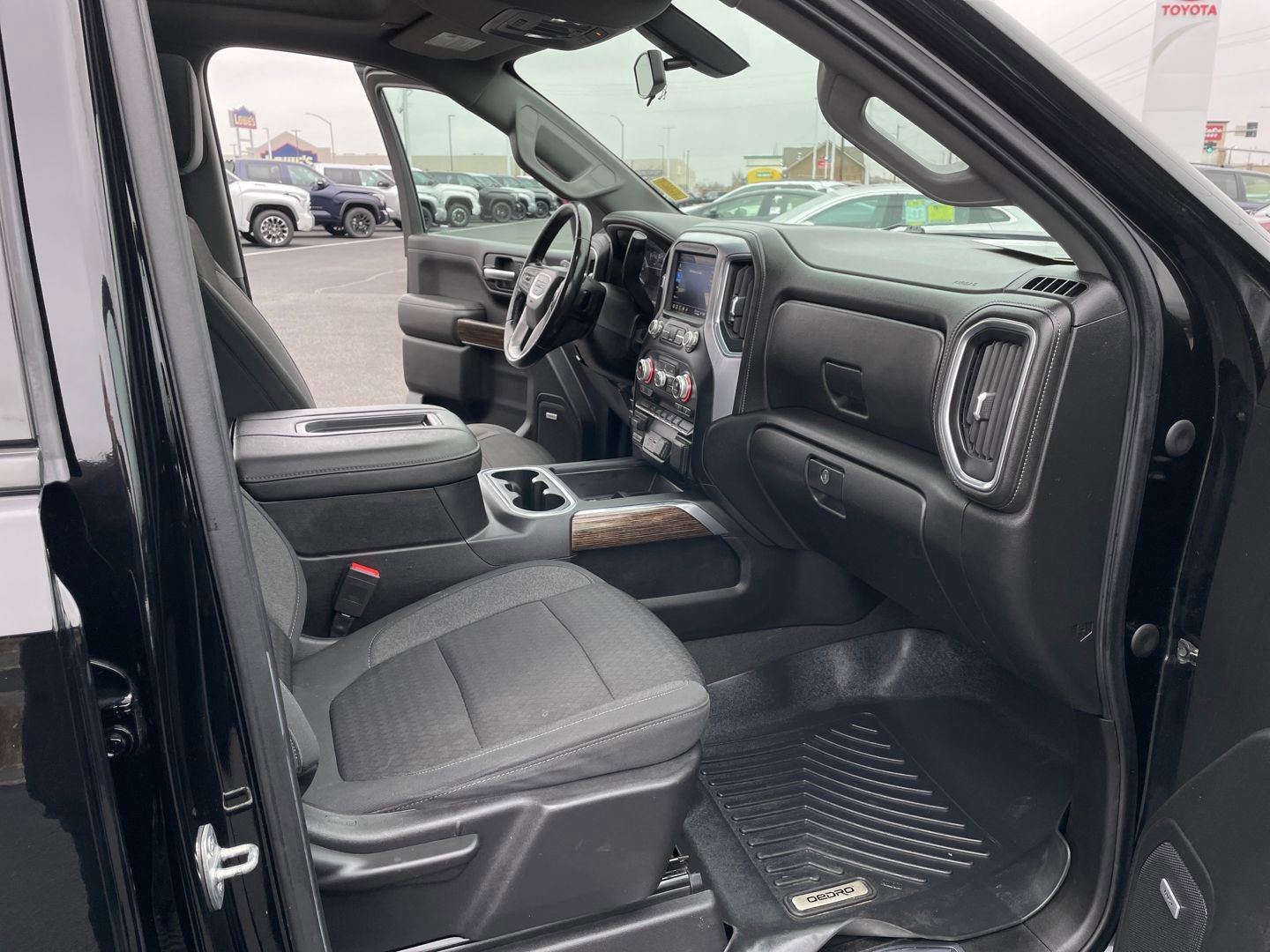 Used 2021 GMC Sierra 1500 Elevation w/ Preferred Package image 15