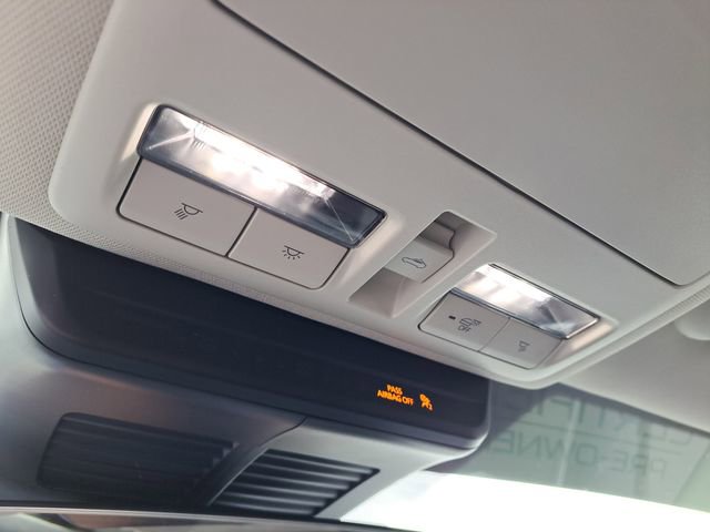 Used 2025 MAZDA CX-50 AWD 2.5 S w/ Cargo Package image 17