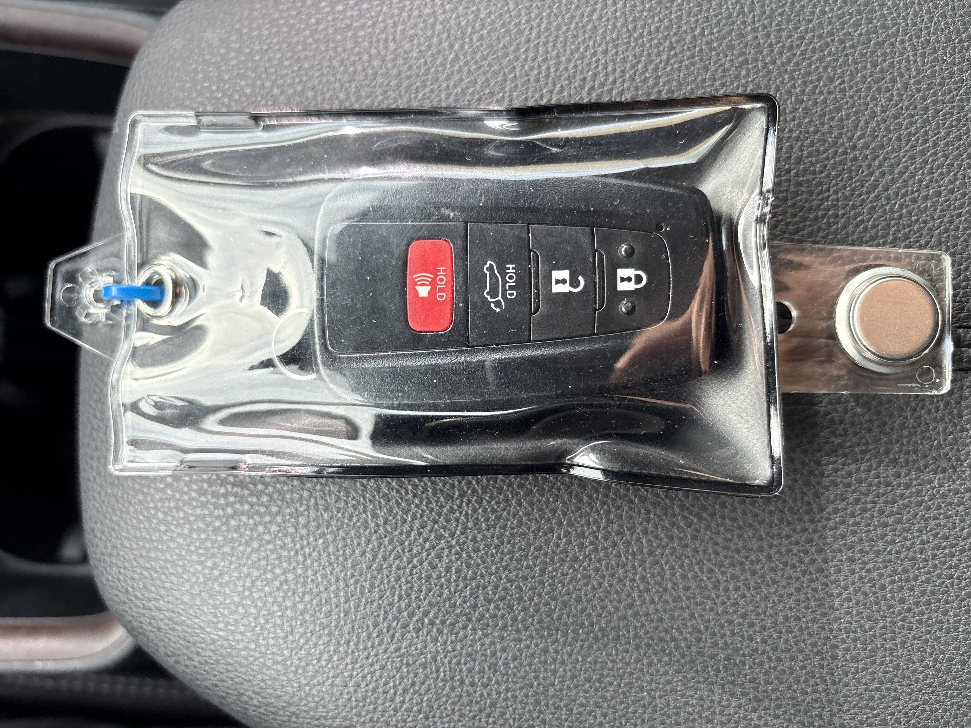 Used 2022 Toyota RAV4 Limited image 36