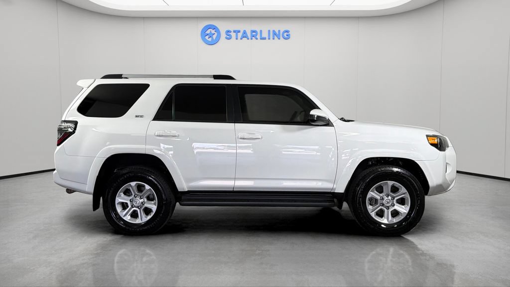 Used 2019 Toyota 4Runner SR5 AWD/4WD image 11
