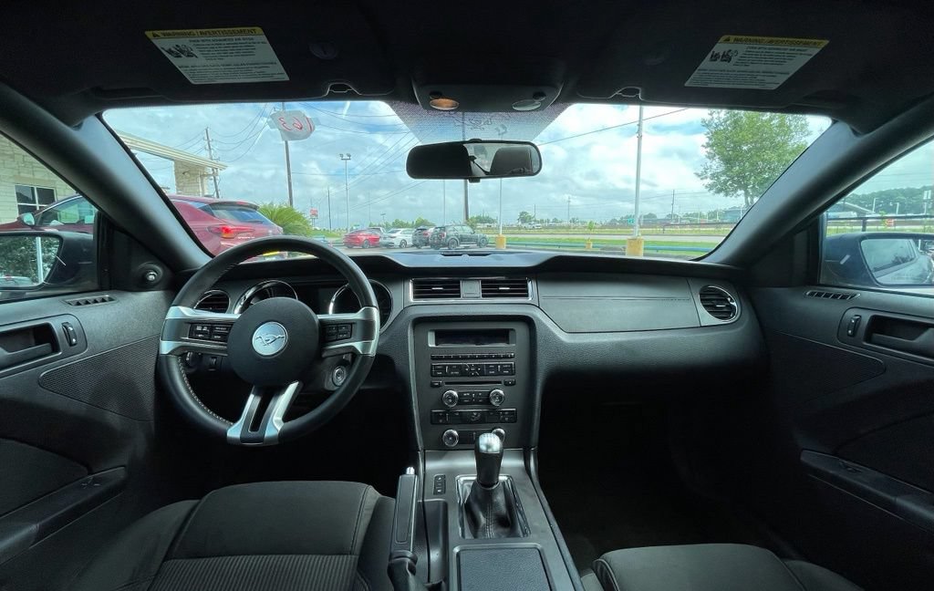 Used 2014 Ford Mustang Coupe RWD image 22
