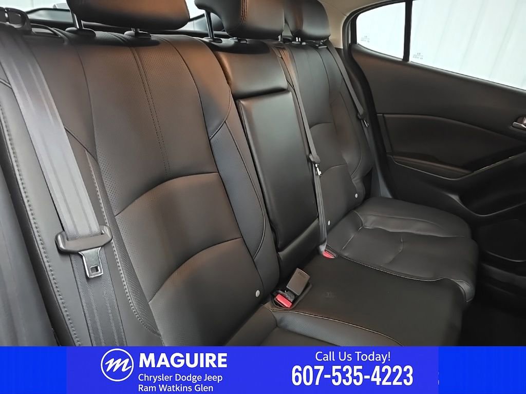 Used 2017 MAZDA MAZDA3 Grand Touring w/ Premium Equipment Package FWD image 20