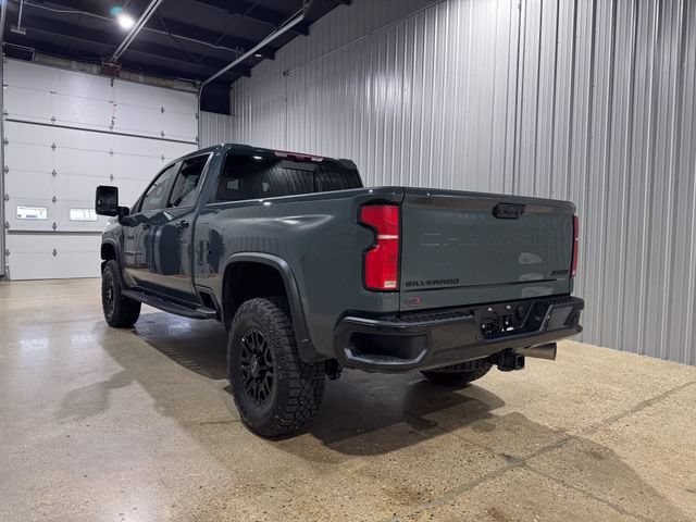Used 2025 Chevrolet Silverado 2500 ZR2 w/ Technology Package AWD/4WD image 3