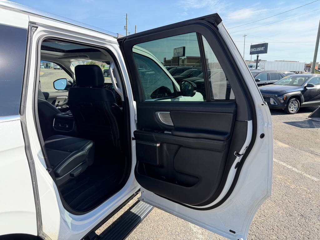 Used 2025 Ford Expedition Max Platinum AWD/4WD image 52