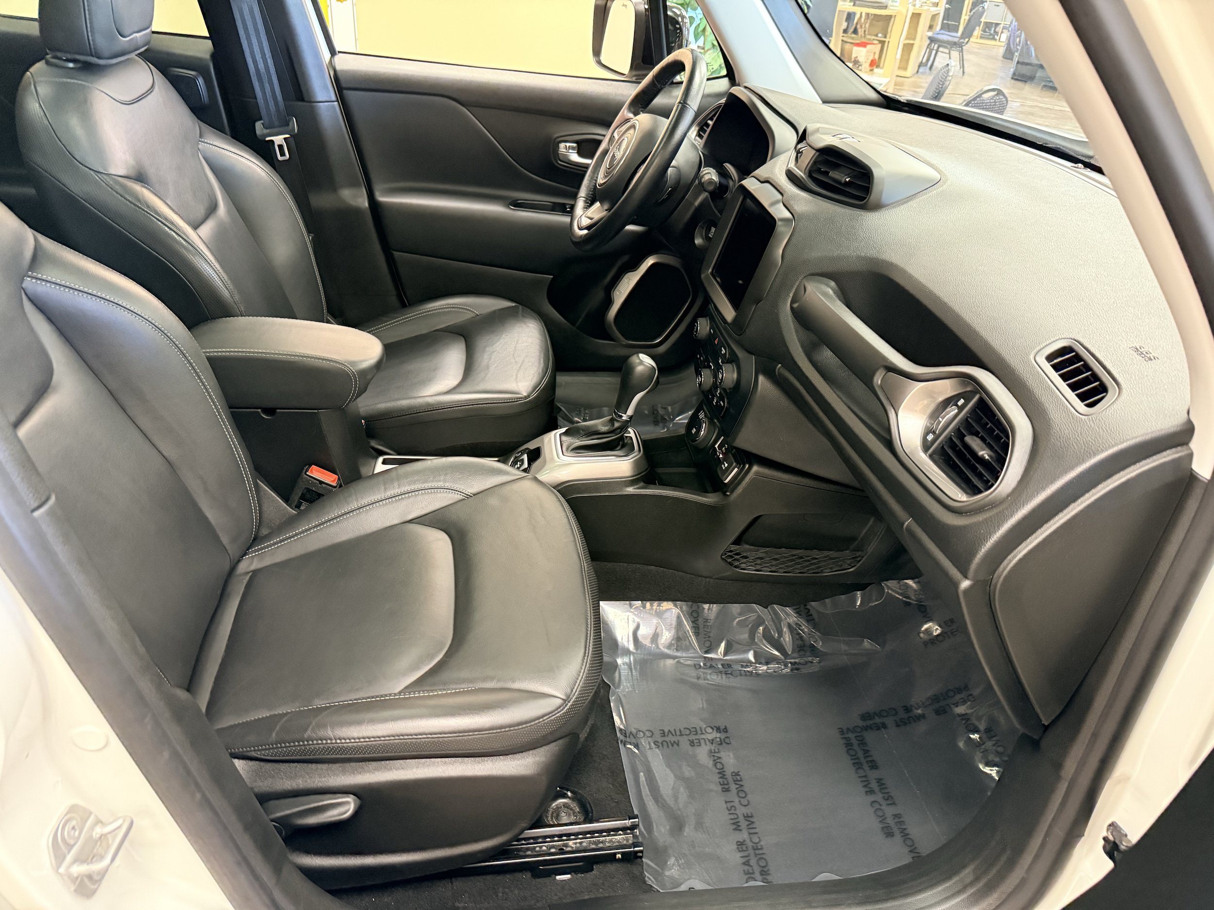 Used 2022 Jeep Renegade Limited w/ Sun, Sound & Wheels Group AWD/4WD image 25