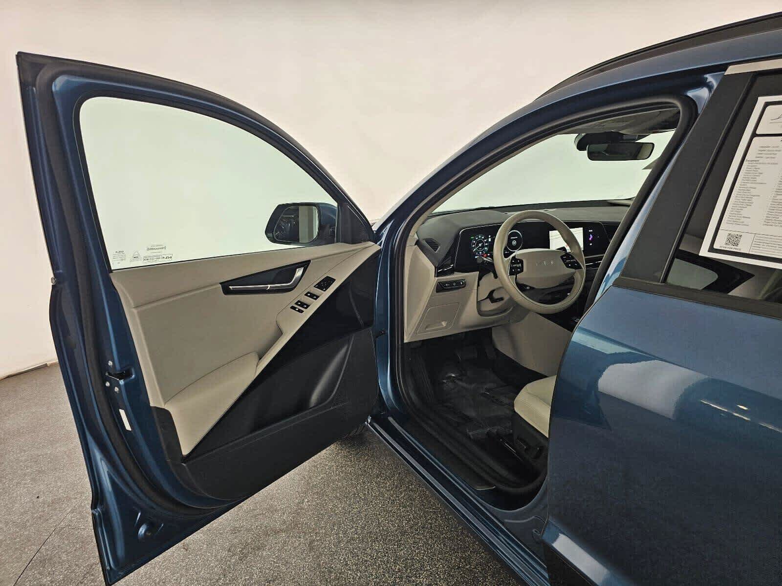 Used 2023 Kia Niro Wind w/ Wind Preserve Package FWD image 19