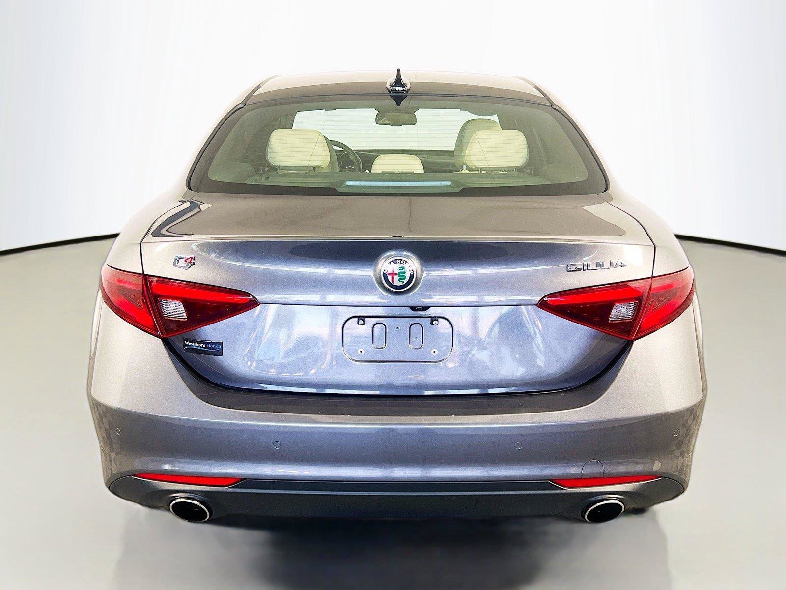 Used 2023 Alfa Romeo Giulia AWD w/ Quick Order Package 22X Lusso image 6
