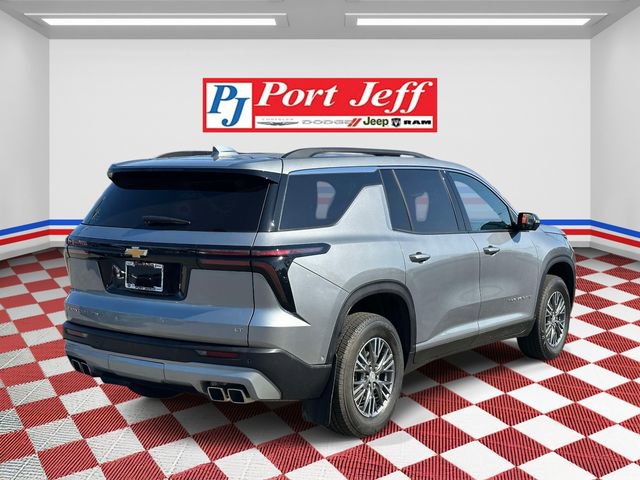 Used 2024 Chevrolet Traverse LT w/ Enhanced Driving Package AWD/4WD image 4