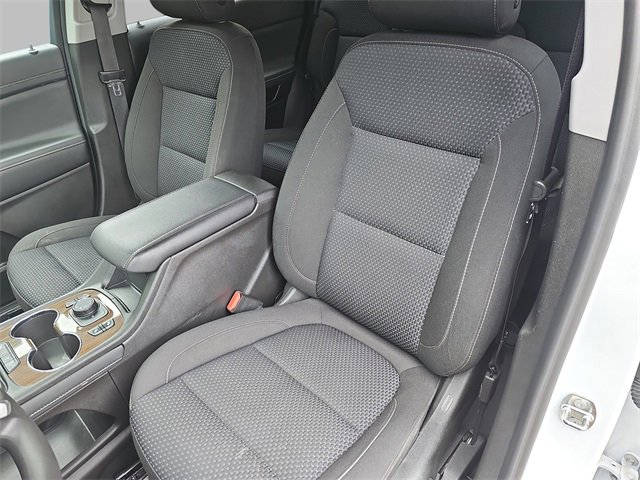 Certified 2022 GMC Acadia SLE w/ Driver Convenience Package image 17