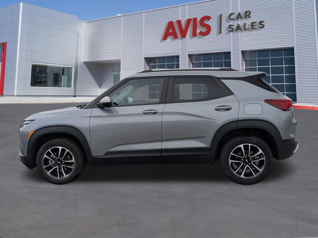 Used 2025 Chevrolet TrailBlazer LT AWD/4WD image 10