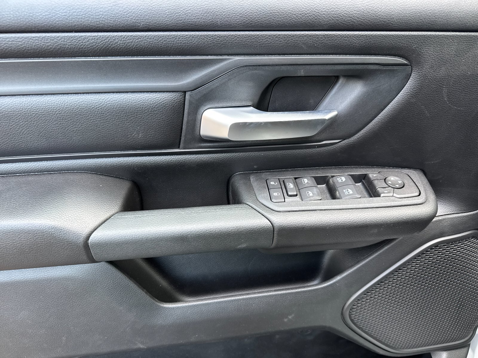 New 2026 RAM 1500 Express AWD/4WD image 11