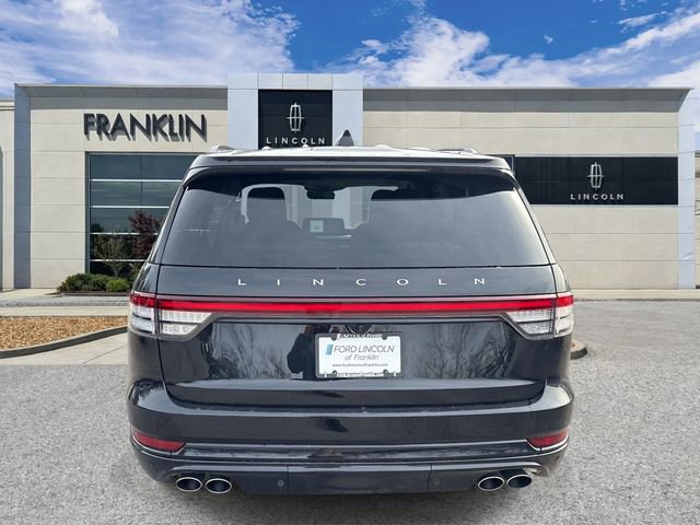 New 2026 Lincoln Aviator AWD w/ Jet Appearance Package image 6