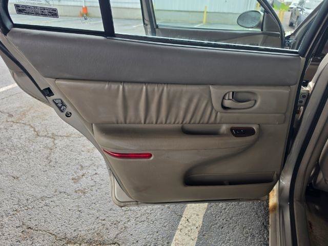 Used 1999 Buick Century Limited FWD image 20
