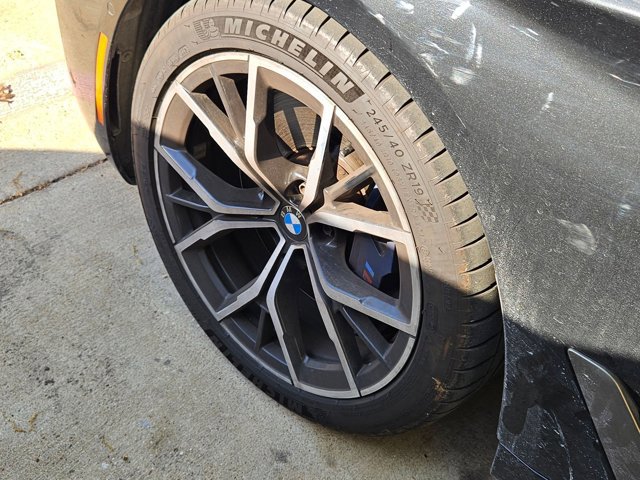 Used 2021 BMW M550i xDrive w/ Dynamic Handling Package image 14