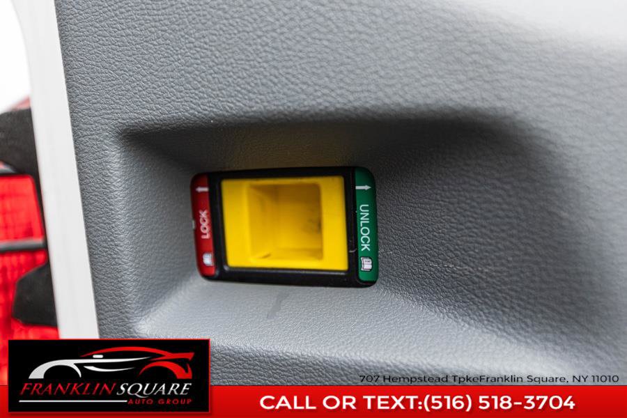 Used 2017 Ford Transit 350 XL image 42