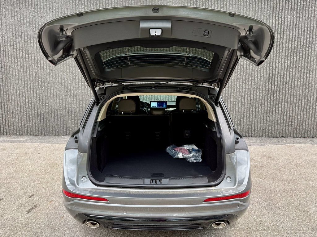 New 2025 Lincoln Corsair Grand Touring AWD/4WD image 15