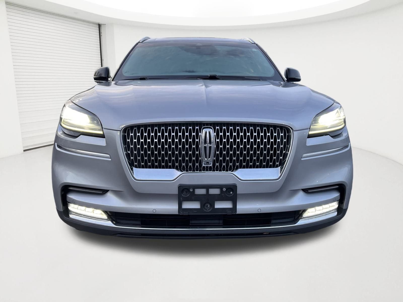 Used 2021 Lincoln Aviator Reserve w/ Equipment Group 201A image 8