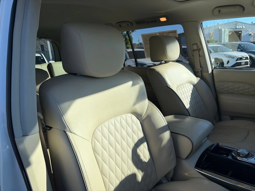 Used 2018 INFINITI QX80 4WD w/ Deluxe Technology Package image 15