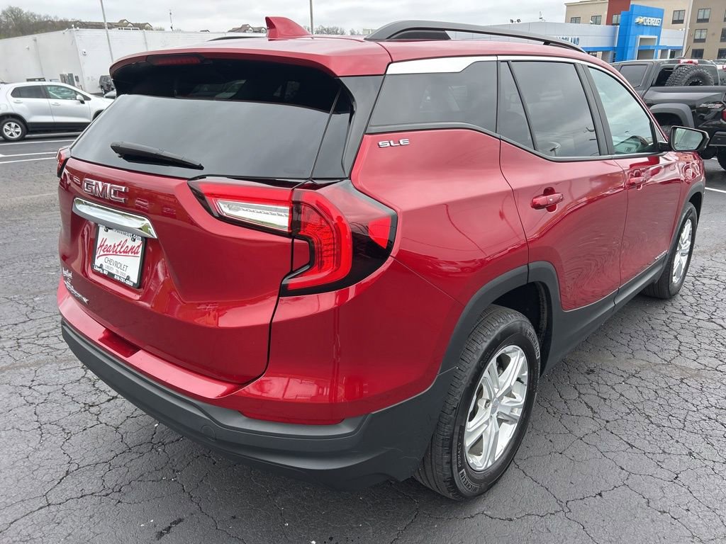 Used 2024 GMC Terrain SLT w/ Elevation Edition AWD/4WD image 5