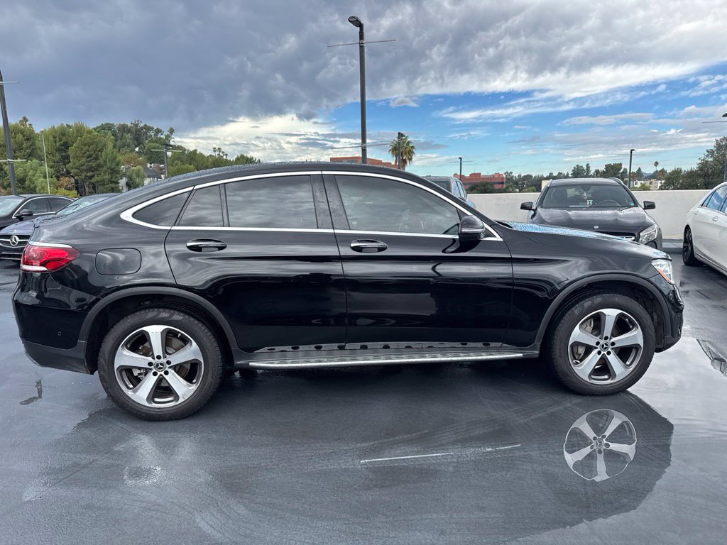 Used 2021 Mercedes-Benz GLC 300 4MATIC Coupe image 4