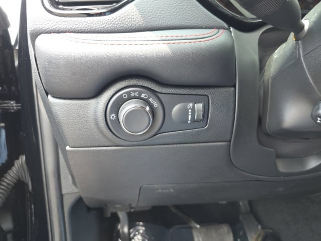 Used 2024 Dodge Durango GT AWD/4WD image 17