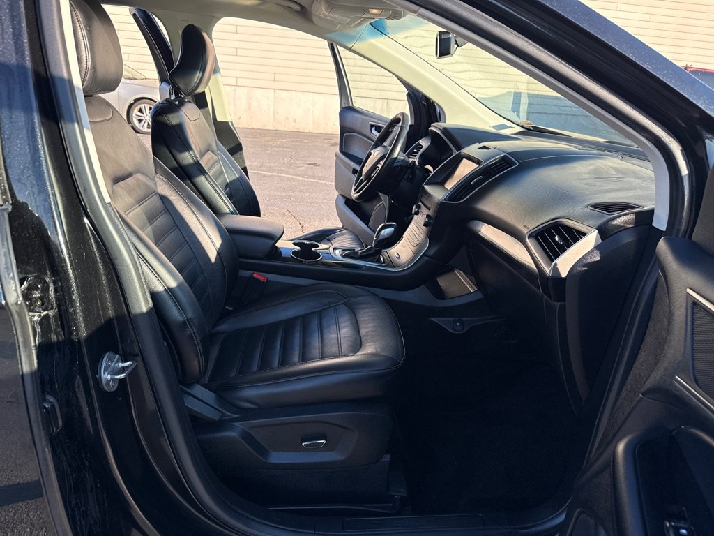 Used 2015 Ford Edge SEL w/ Equipment Group 201A FWD image 13