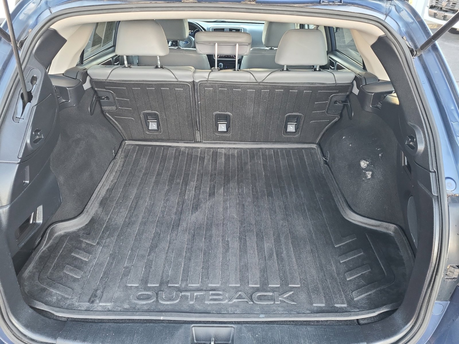 Used 2019 Subaru Outback 2.5i Limited w/ Protection Package #1 image 27