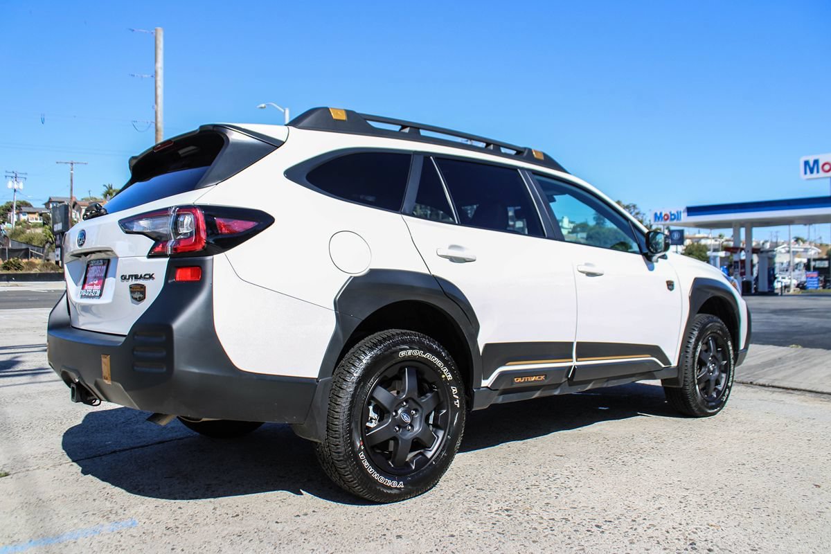 Used 2025 Subaru Outback Wilderness AWD/4WD image 6