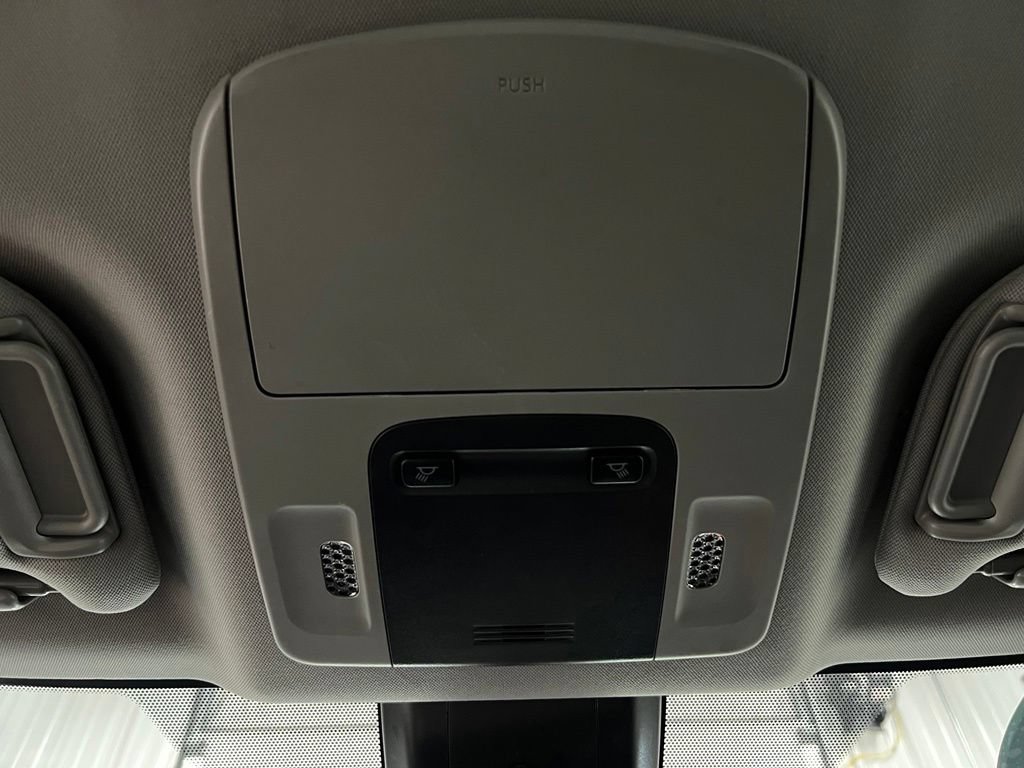 Used 2024 Toyota Camry SE FWD image 19