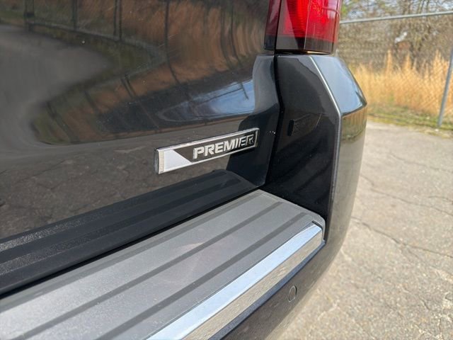 Used 2018 Chevrolet Suburban Premier image 19