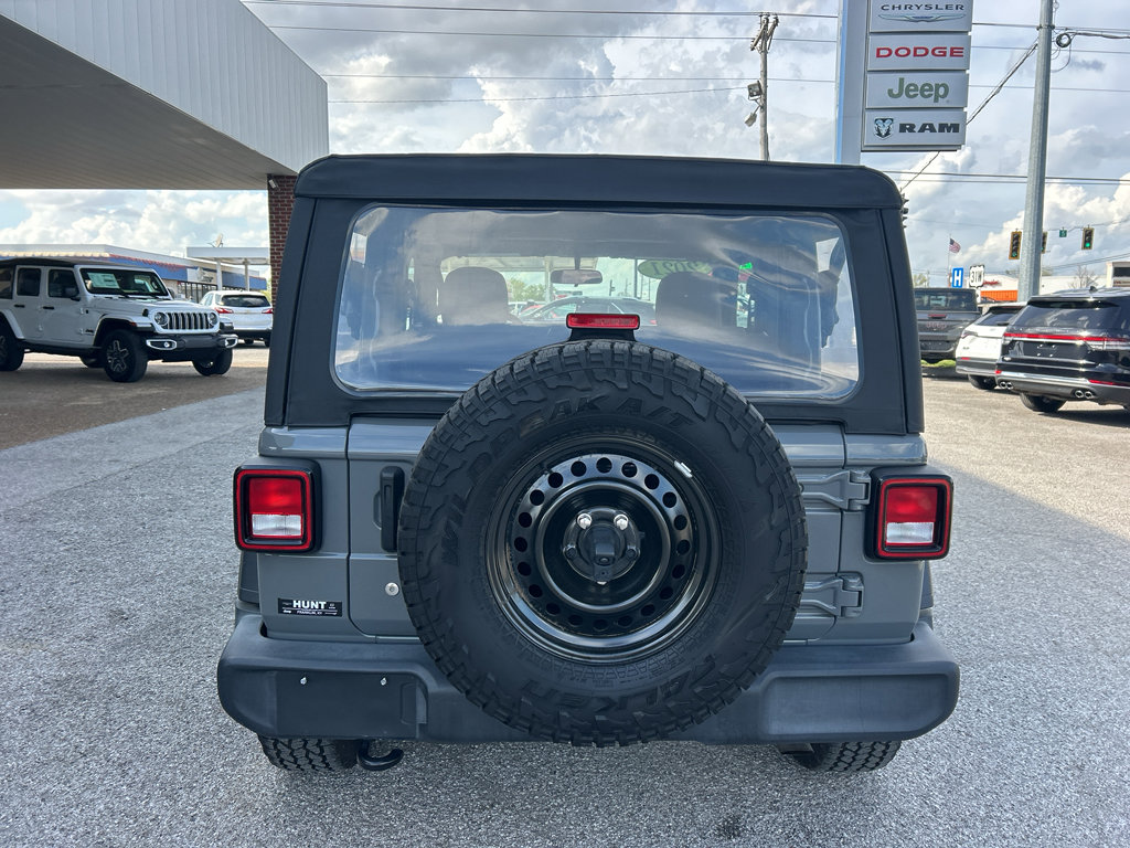 Used 2021 Jeep Wrangler Sport image 6