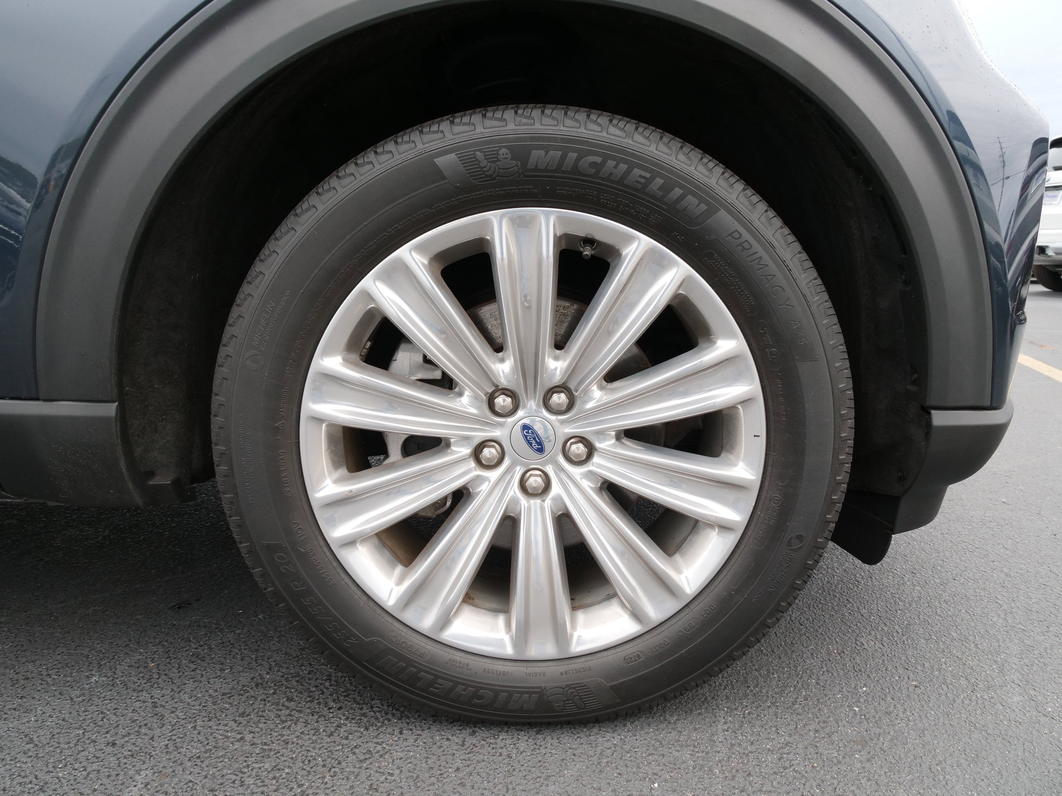 Used 2022 Ford Explorer Limited w/ Equipment Group 301A image 10